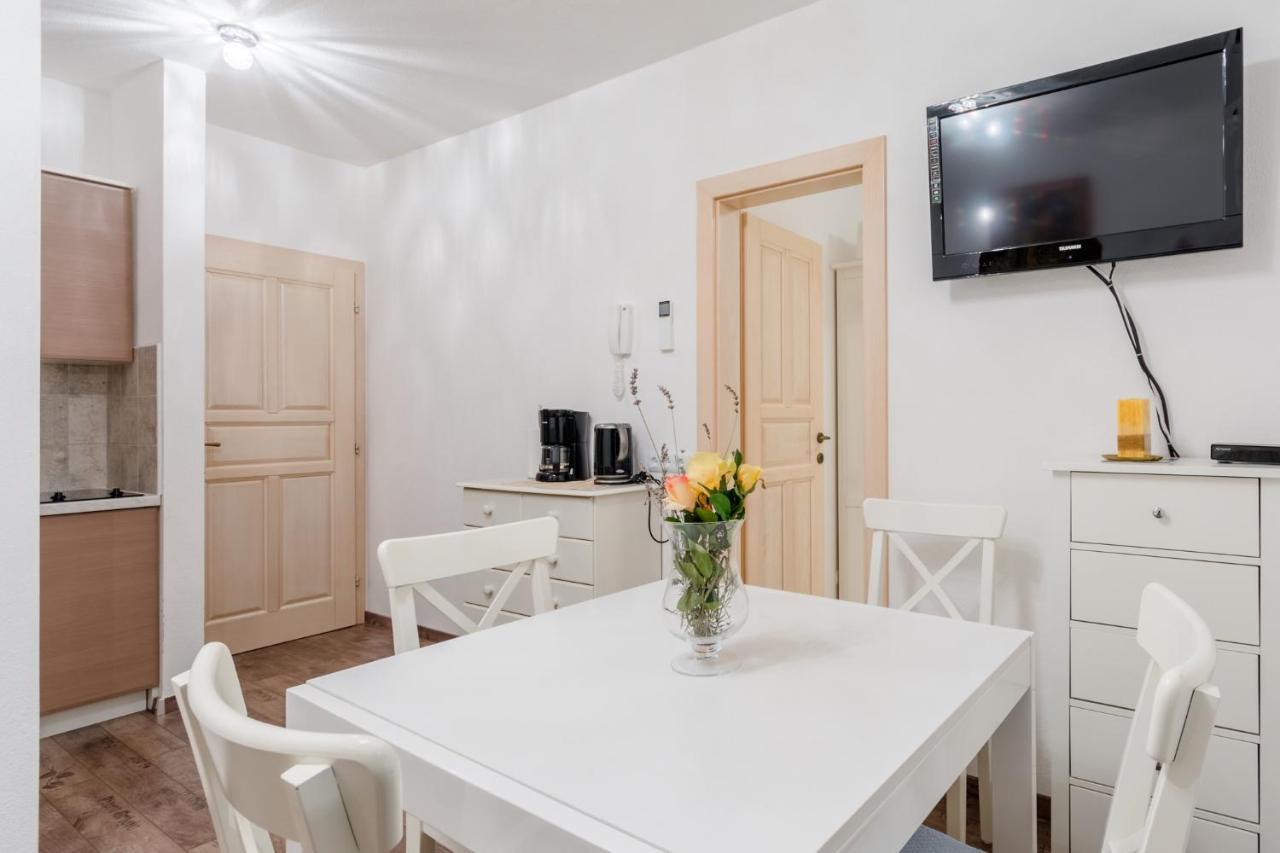 Apartments Villa Kameja Donji Okrug  ห้อง รูปภาพ