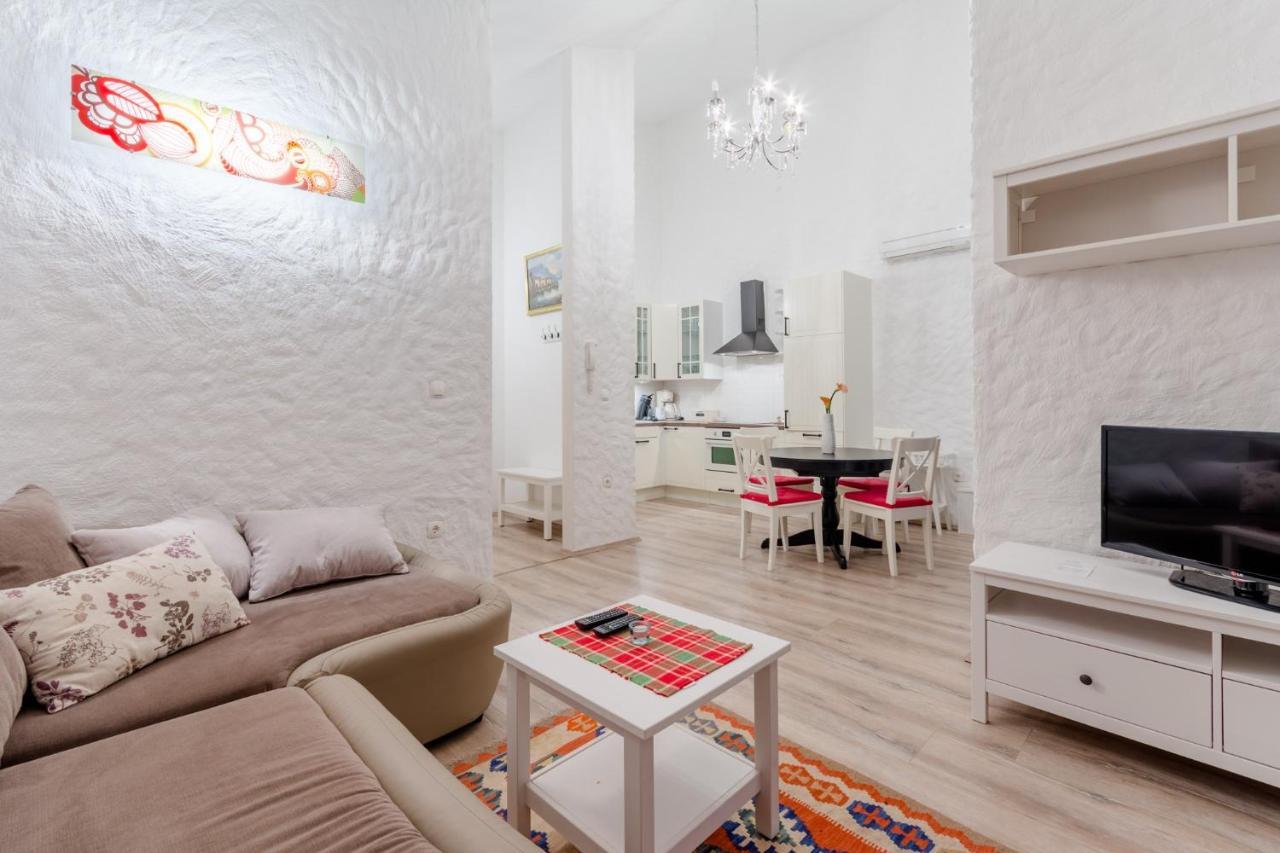 Apartments Villa Kameja Donji Okrug  ห้อง รูปภาพ