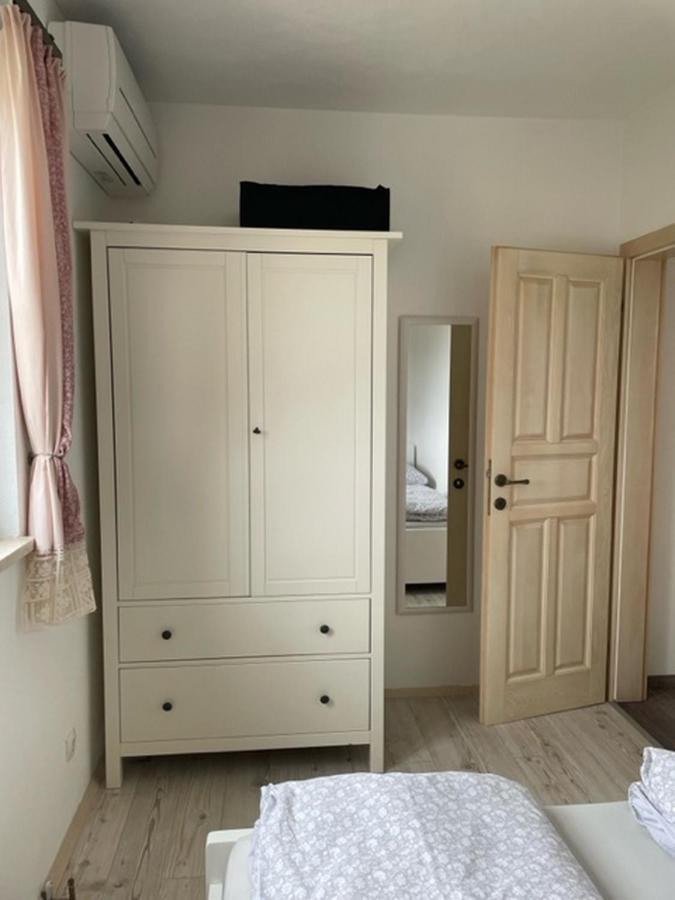 Apartments Villa Kameja Donji Okrug  ภายนอก รูปภาพ